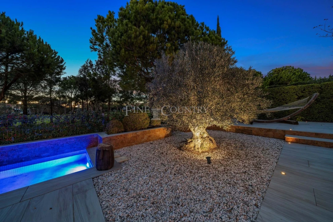 Moradia T4 para Venda em Quarteira Foto 61