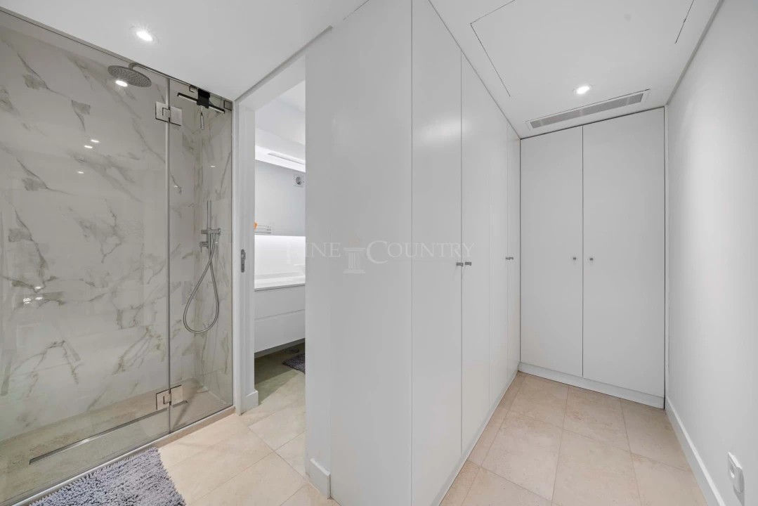 Moradia T4 para Venda em Quarteira Foto 44