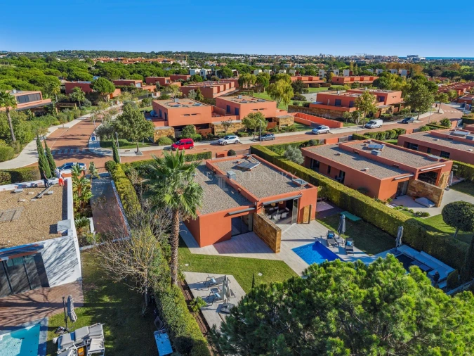 Moradia T4 para Venda em Quarteira Foto 67