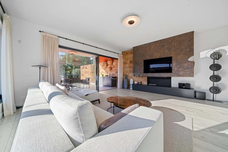 Moradia T4 para Venda em Quarteira Foto 23