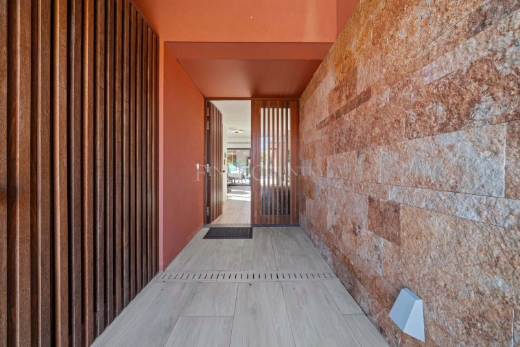 Moradia T4 para Venda em Quarteira Foto 18