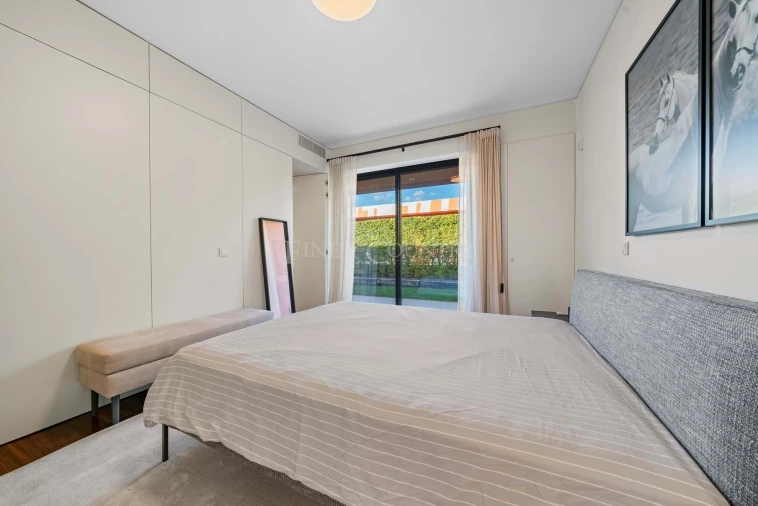 Moradia T4 para Venda em Quarteira Foto 28