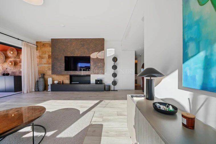 Moradia T4 para Venda em Quarteira Foto 4