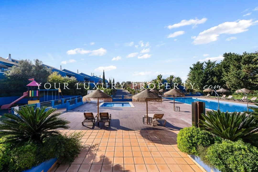 Apartamento T47 para Venda em Lagos (São Sebastião e Santa Maria) Foto 18