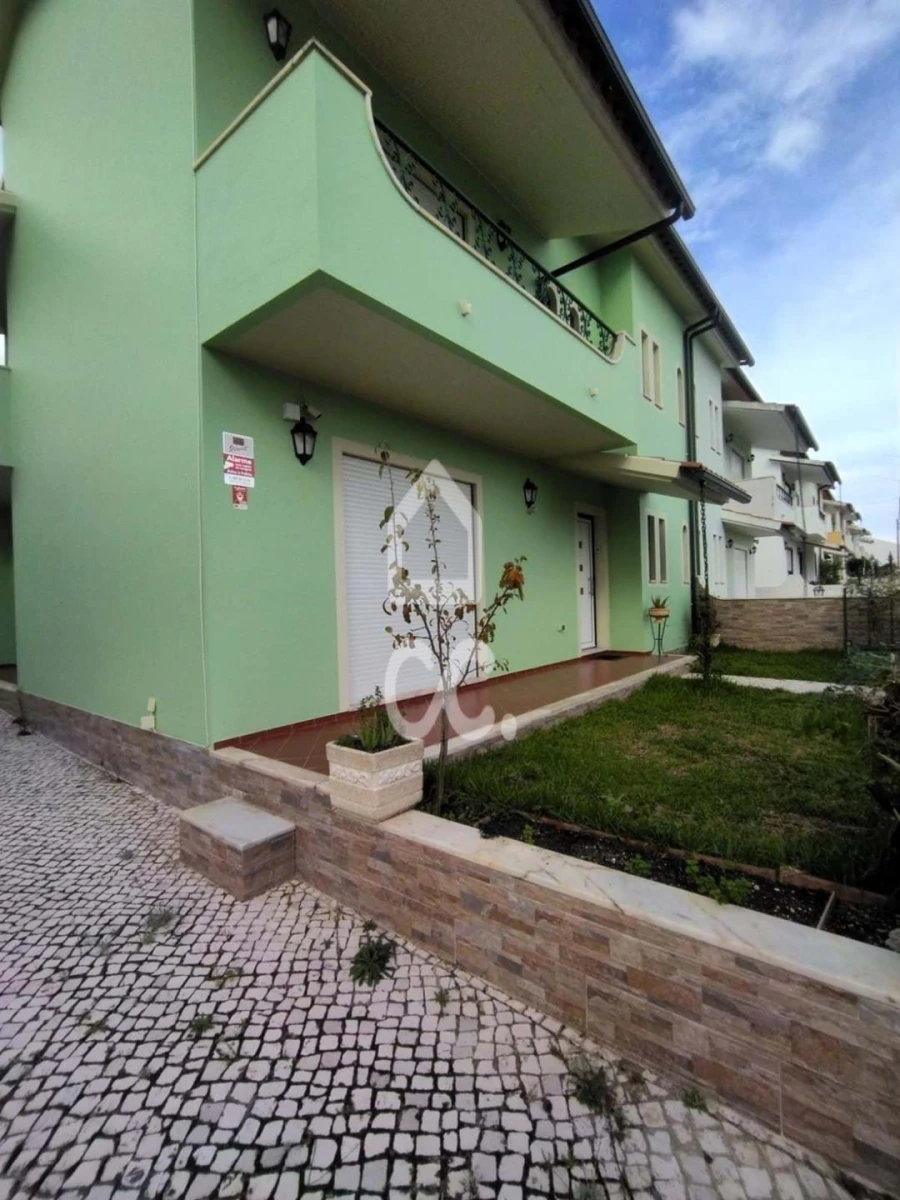 Moradia T3 para Venda em Vieira de Leiria Foto 10