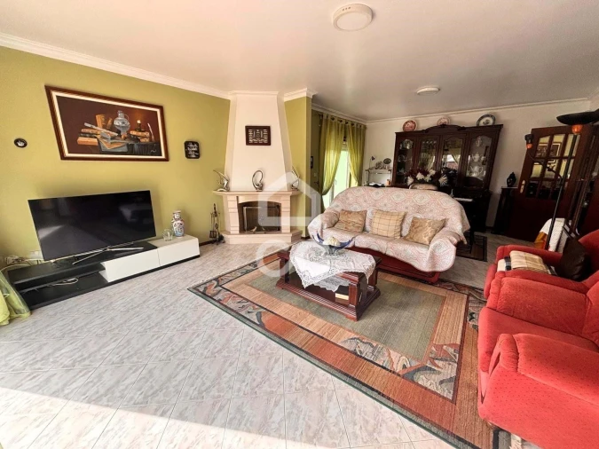 Moradia T3 para Venda em Vieira de Leiria Foto 3