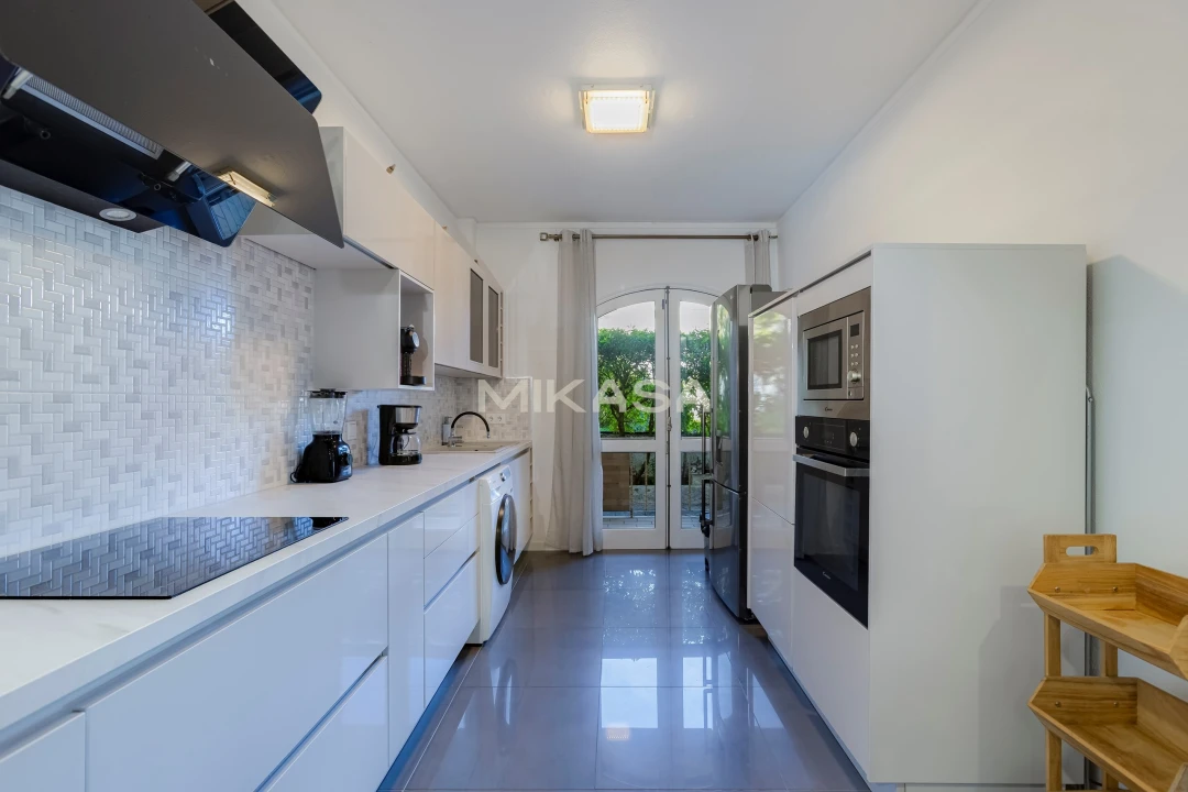 Apartamento T2 para Arrendamento em Lagos (São Sebastião e Santa Maria) Foto 4