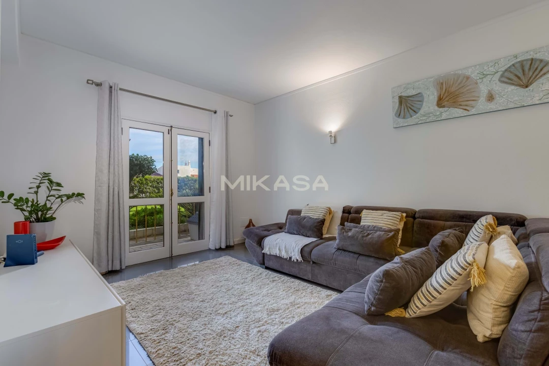 Apartamento T2 para Arrendamento em Lagos (São Sebastião e Santa Maria) Foto 16