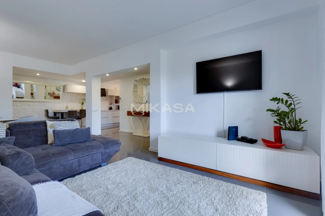 Apartamento T2 para Arrendamento em Lagos (São Sebastião e Santa Maria) Foto 1
