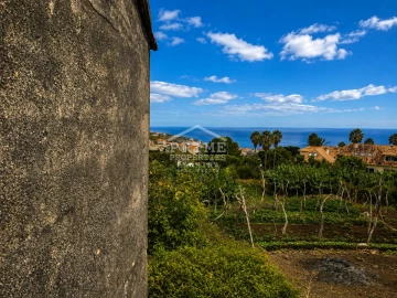 Moradia T2 para Venda em Estreito da Calheta