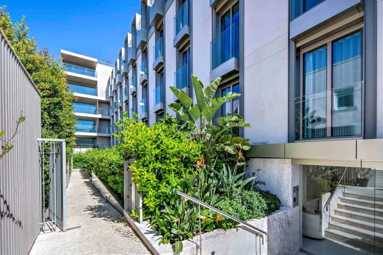 Apartamento T4 para Venda em Estrela Foto 30