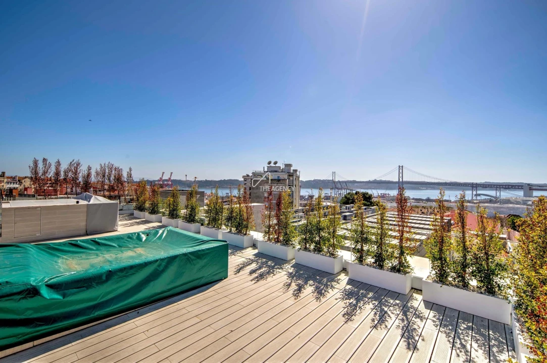 Apartamento T4 para Venda em Estrela Foto 3