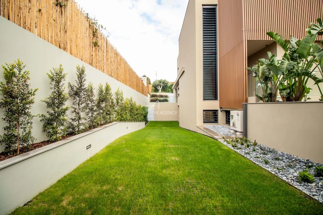 Moradia T5 para Venda em Cascais e Estoril Foto 25