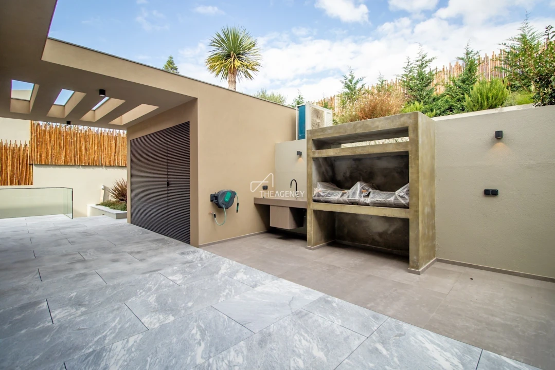 Moradia T5 para Venda em Cascais e Estoril Foto 36