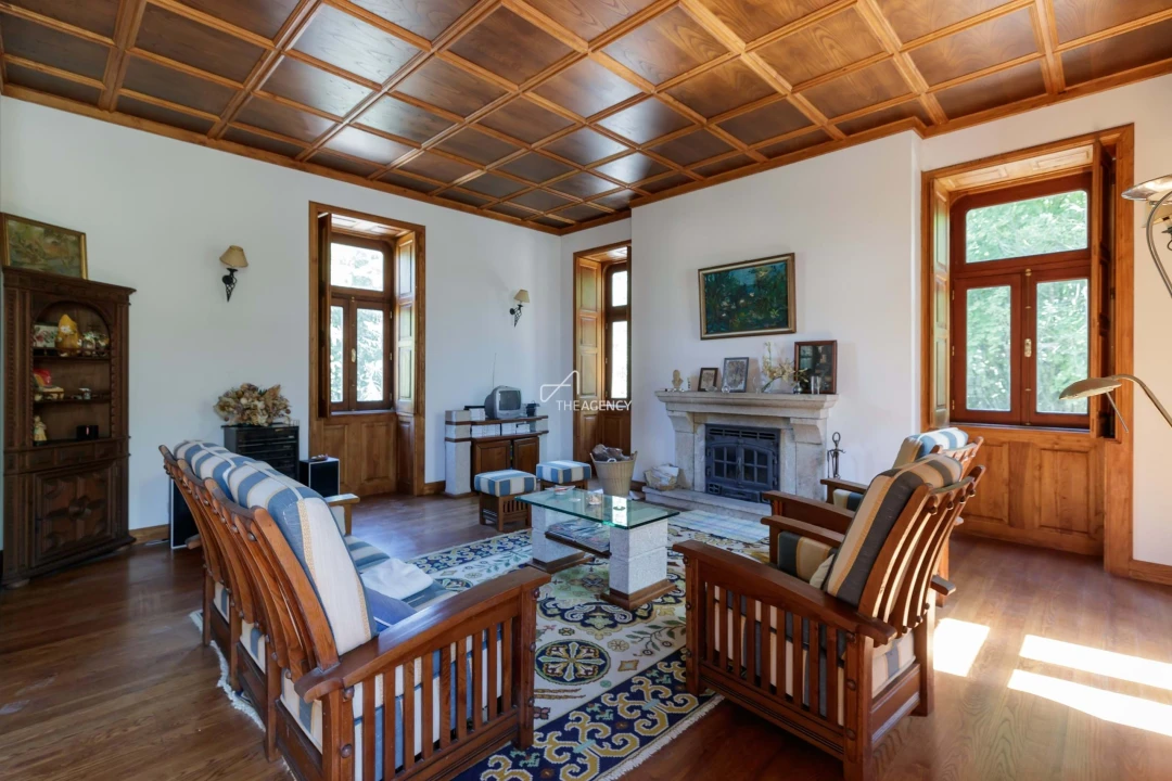 Quinta T6 para Venda em Abragão Foto 6