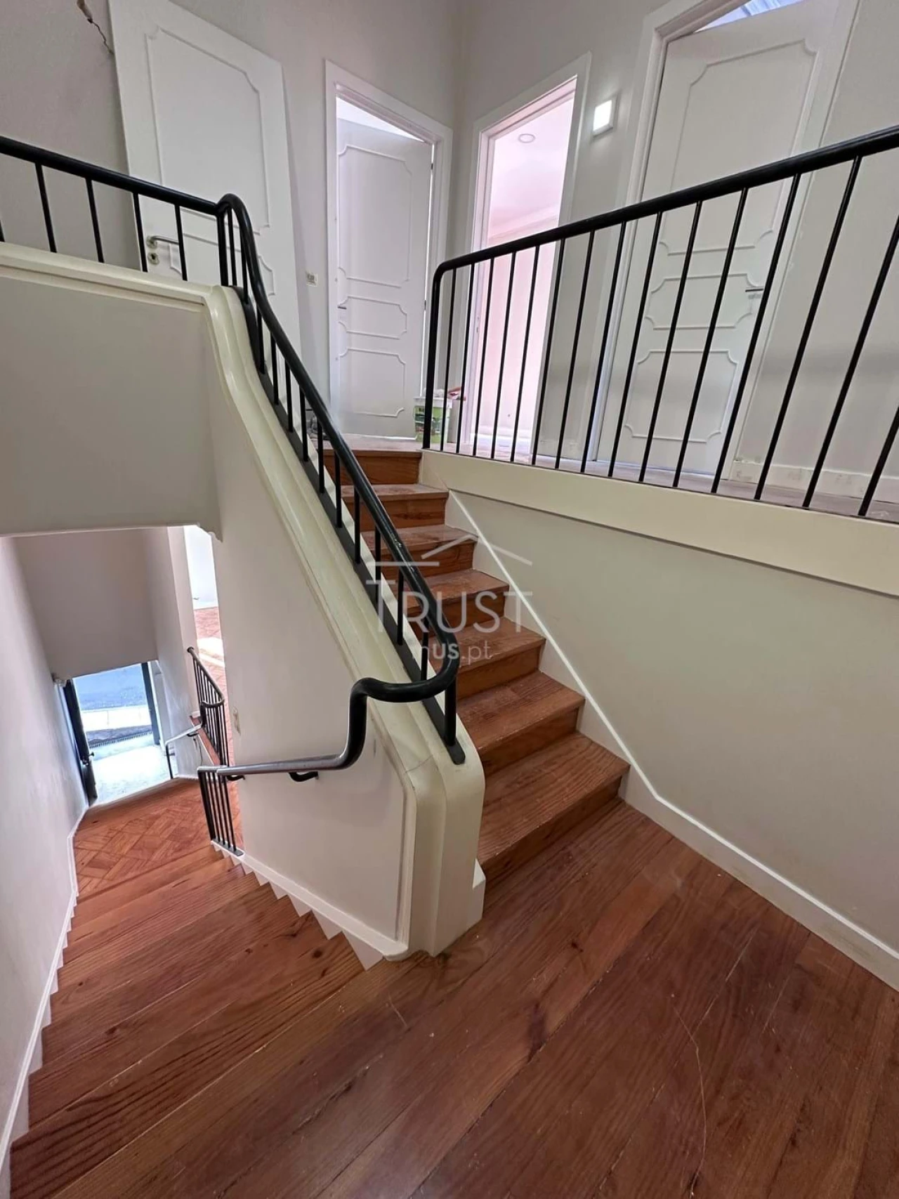Moradia T4 para Venda em Funchal (Santa Luzia) Foto 14