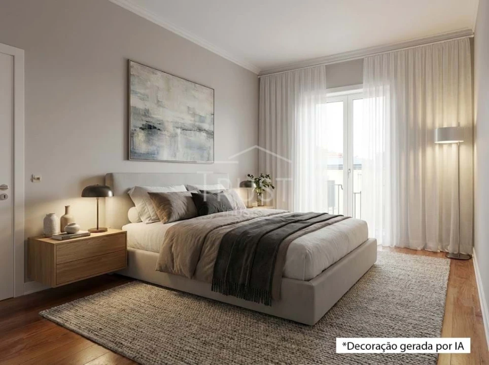 Moradia T4 para Venda em Funchal (Santa Luzia) Foto 8