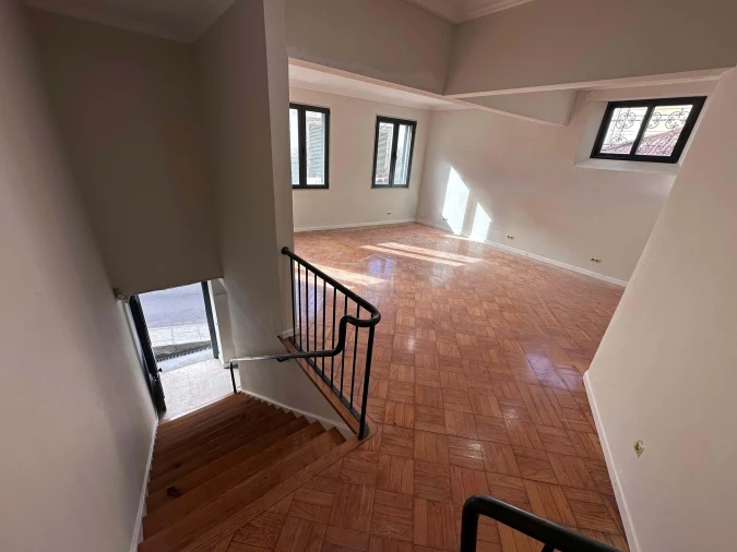 Moradia T4 para Venda em Funchal (Santa Luzia) Foto 12