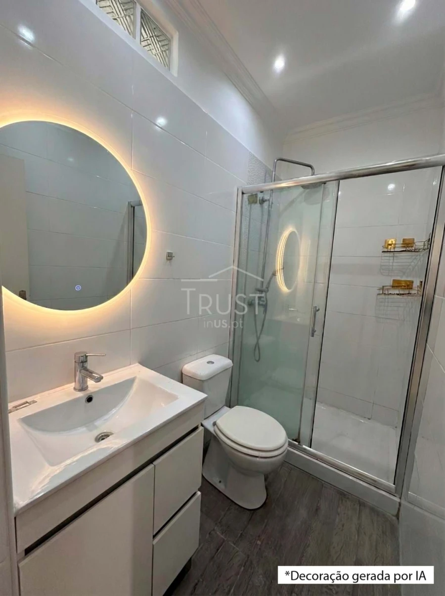 Moradia T4 para Venda em Funchal (Santa Luzia) Foto 11