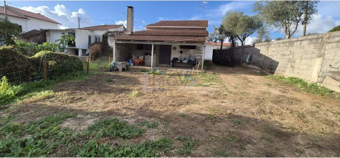 Moradia T2 para Venda em Aguas Belas Foto 18