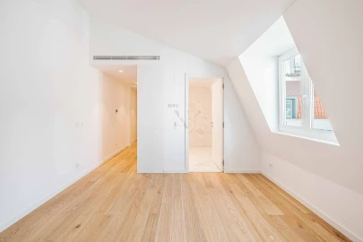 Apartamento T4 para Venda em Santa Maria Maior
