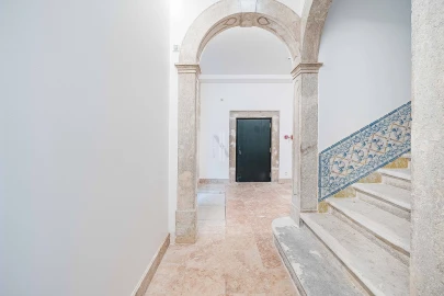 Apartamento T4 para Venda em Santa Maria Maior