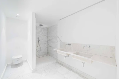 Apartamento T4 para Venda em Santa Maria Maior