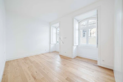 Apartamento T4 para Venda em Santa Maria Maior