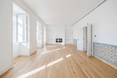 Apartamento T4 para Venda em Santa Maria Maior