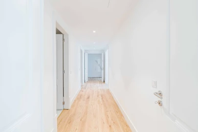 Apartamento T4 para Venda em Santa Maria Maior