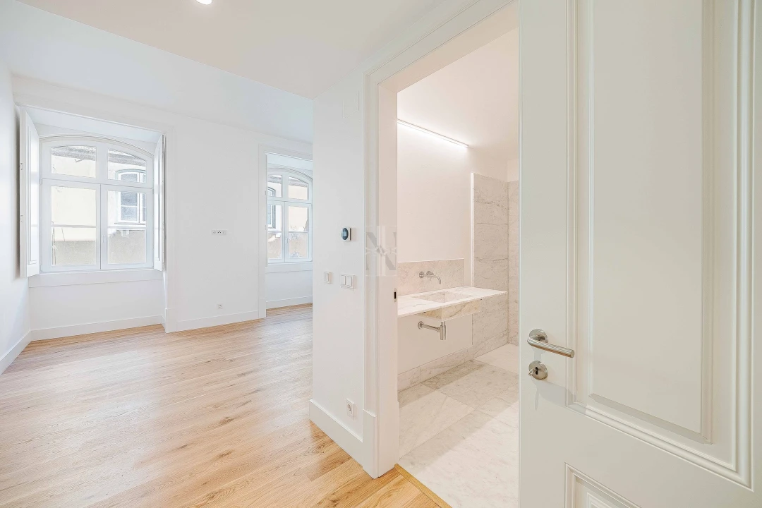 Apartamento T4 para Venda em Santa Maria Maior Foto 12