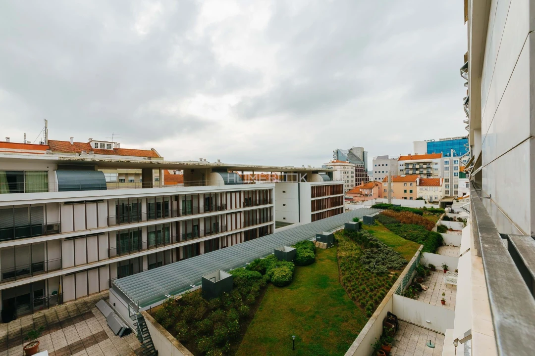 Apartamento T2 para Arrendamento em Campo de Ourique Foto 15