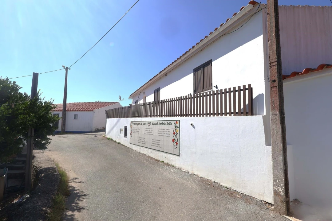 Moradia T2 para Venda em São Barnabe Foto 17