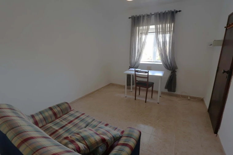 Moradia T2 para Venda em São Barnabe Foto 11