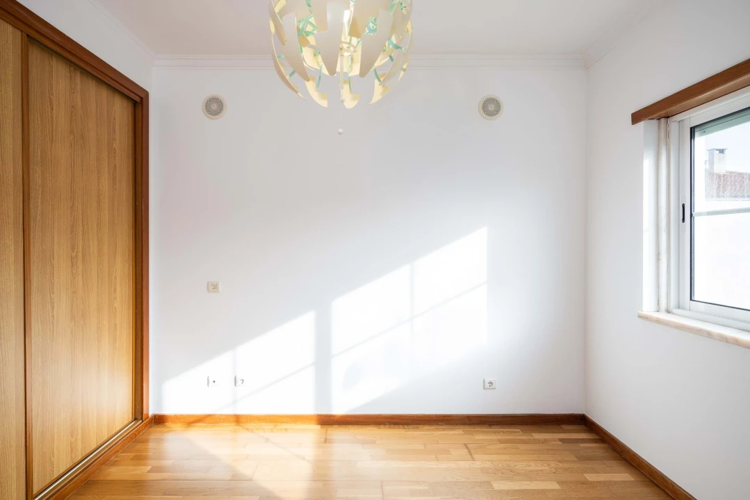 Apartamento T2 para Arrendamento em Agualva e Mira-Sintra Foto 10