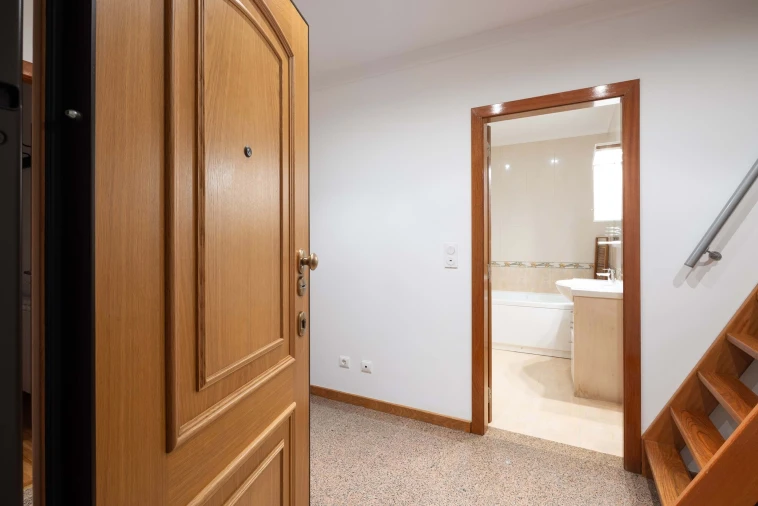 Apartamento T2 para Arrendamento em Agualva e Mira-Sintra Foto 1