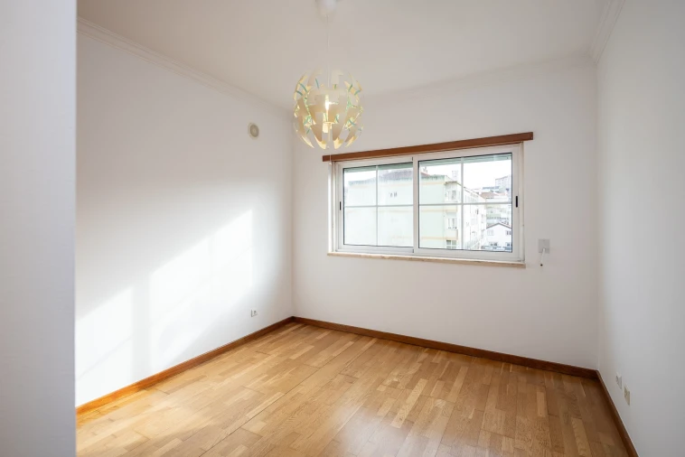 Apartamento T2 para Arrendamento em Agualva e Mira-Sintra Foto 9