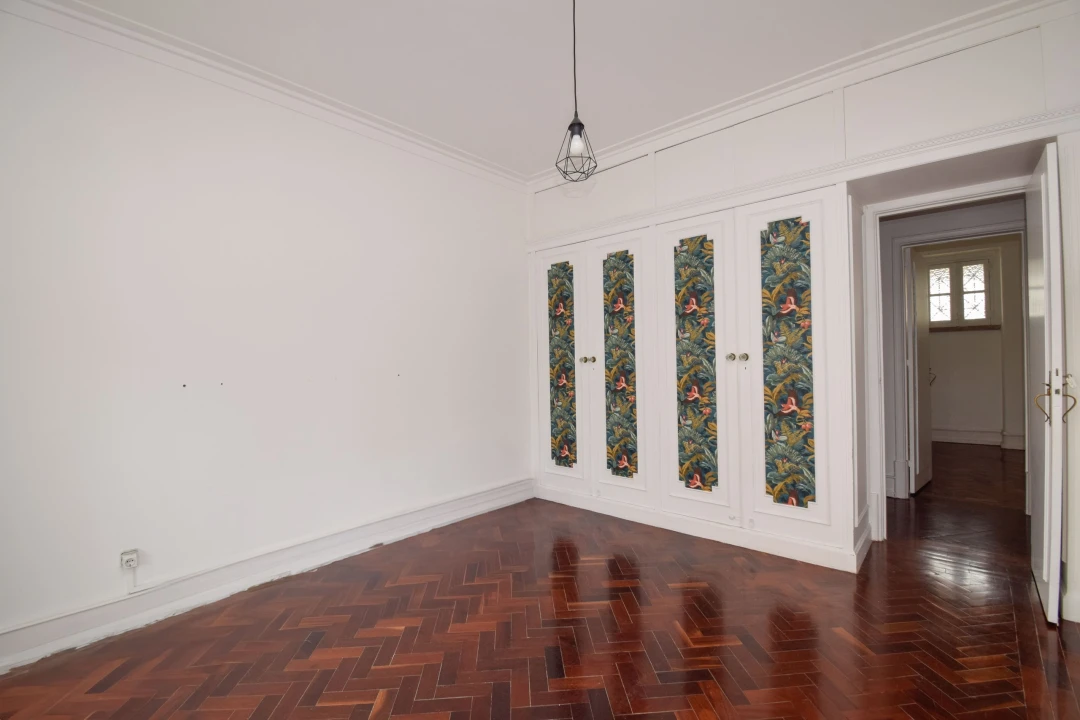 Apartamento T3 para Arrendamento em Alvalade Foto 10