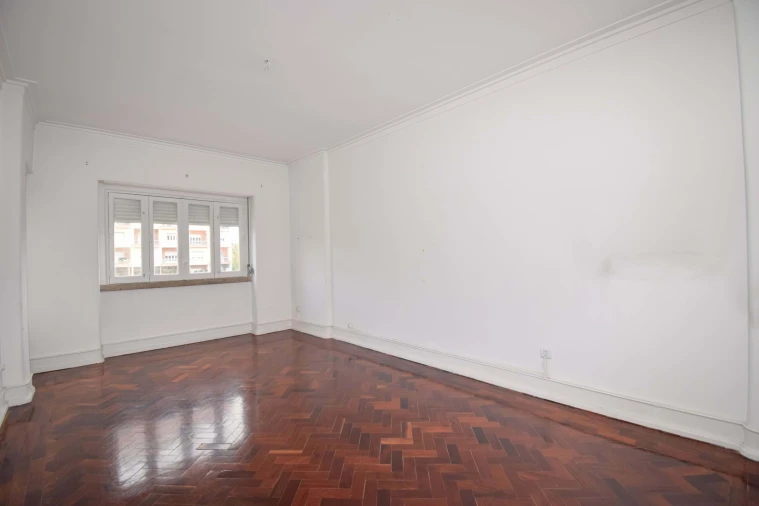 Apartamento T3 para Arrendamento em Alvalade