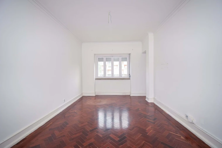 Apartamento T3 para Arrendamento em Alvalade Foto 7