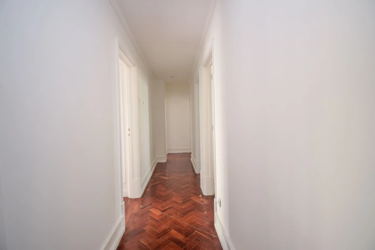 Apartamento T3 para Arrendamento em Alvalade Foto 19