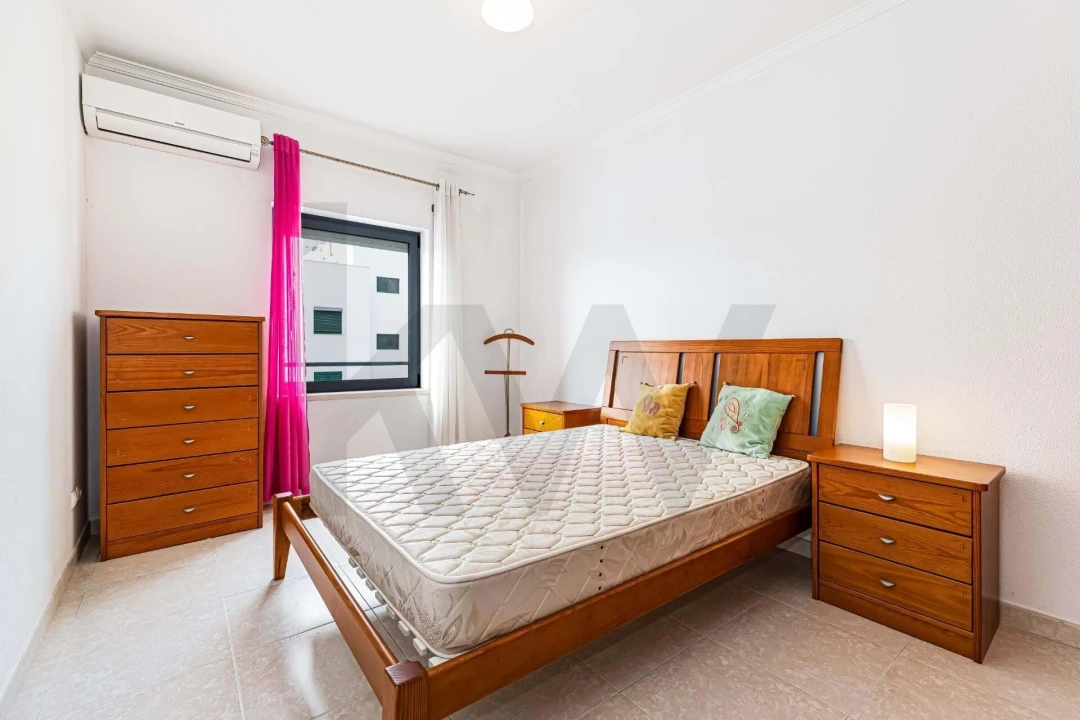 Apartamento T2 para Arrendamento férias em Armação de Pera Foto 15