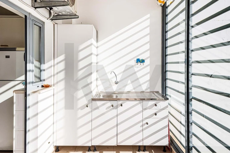 Apartamento T2 para Arrendamento férias em Armação de Pera Foto 11