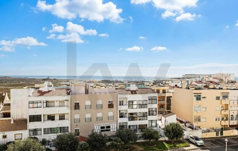 Apartamento T2 para Arrendamento férias em Armação de Pera Foto 12