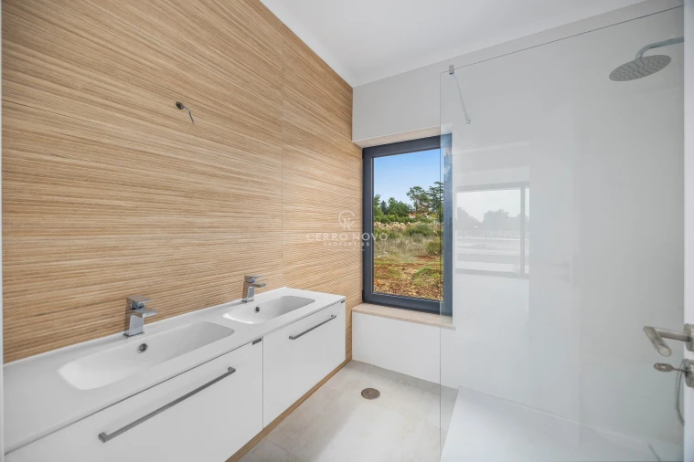 Moradia T2 para Venda em Lagoa e Carvoeiro Foto 5