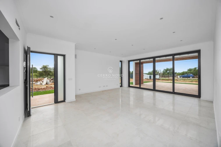 Moradia T2 para Venda em Lagoa e Carvoeiro Foto 2