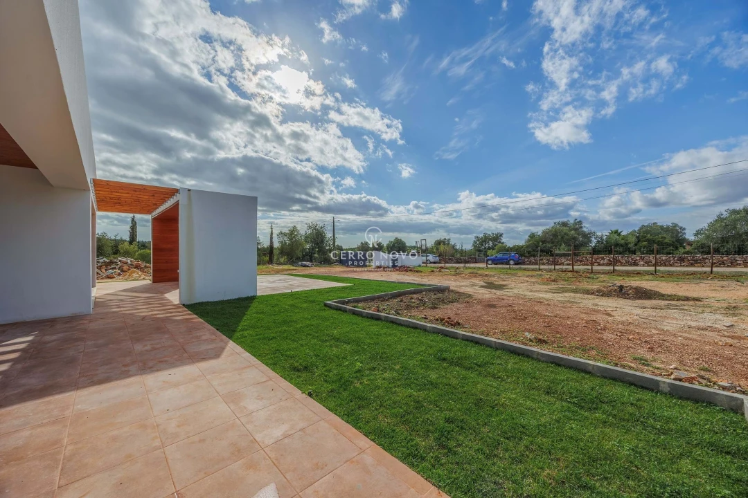 Moradia T2 para Venda em Lagoa e Carvoeiro Foto 9