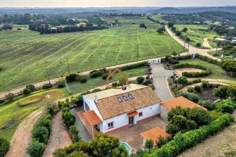 Moradia T2 para Venda em Lagos (São Sebastião e Santa Maria) Foto 36