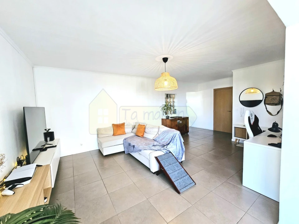 Apartamento T2 para Venda em Quarteira Foto 6