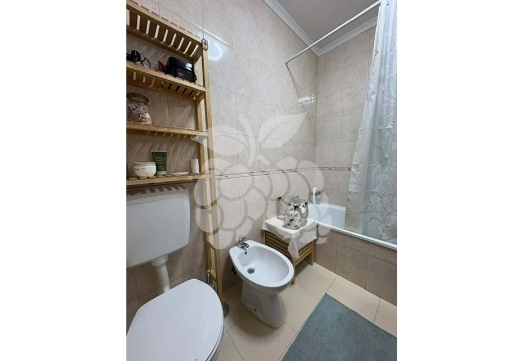 Apartamento T2 para Venda em Carcavelos e Parede Foto 13